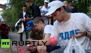 Des moscovites rendent hommage aux victimes de la bombe atomique d’Hiroshima