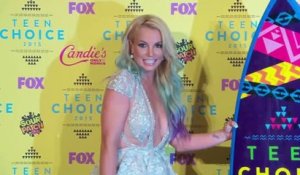 Britney Spears et les autres stars les mieux habillées aux Teen Choice Awards