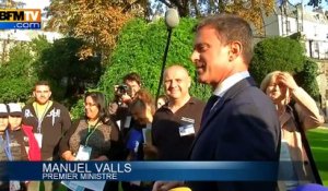 Valls reçoit les oubliés des vacances à Matignon