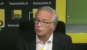 «C'est un vrai portefeuille, ministre du Travail», rappelle François Rebsamen