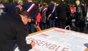 L'association des maires d'Ille et Vilaine devant la préfecture de région à Rennes