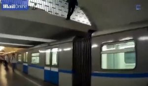 Train Surfing : Ils montent sur un train à 250 km/h à Moscou