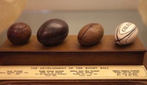 Rugby - CM : Pourquoi le ballon est-il ovale ?