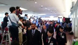 Les joueurs du Japon accueillis en héros à l'aéroport