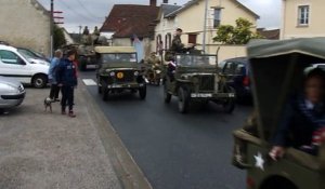 Défilé véhicules militaires 17-18:10:15 à Rantigny et Cauffry