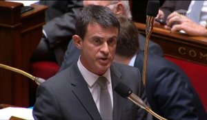 Moirans: Hollande et Valls affichent leur fermeté face aux critiques