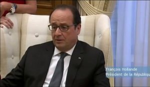 Accident en Gironde: Hollande exprime sa tristesse