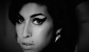 Bande-annonce : Amy - VOST