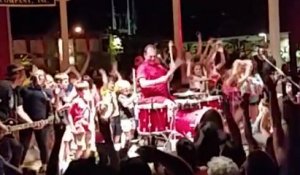 Kid Rocks Out With the Band