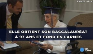 Elle obtient son baccalauréat à 97 ans et fond en larmes