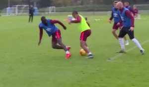 Payet martyrise deux coéquipiers à l'entrainement