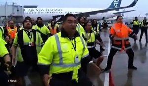 L'aéroport d'Auckland fait un haka pour les All Blacks