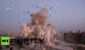 Syrie : énorme explosion d’une bombe syrienne sur une cible de Daesh