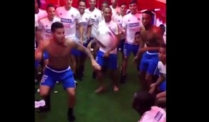 L'énorme tête à tête de James et son équipe de Colombie !