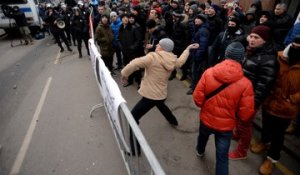 Manifestations devant l'ambassade de Turquie à Moscou