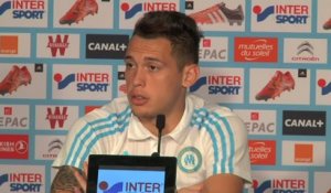 Foot - L1 - OM : Ocampos ne se voit pas en 9