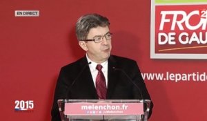 Mélenchon demande la démission de Manuel Valls
