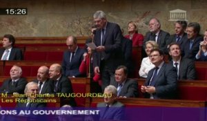 Valls critiqué pour sa participation à "On n'est pas couché"