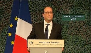 Armées : Hollande annonce pour 2016 la création de 2 300 postes dans l'armée