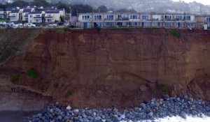 Des appartements et Buildings sur le point d'etre engloutis par l’érosion à San Francisco