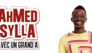 Ahmed Sylla raconte sa jeunesse dans son spectacle hilarant "Avec un grand A"