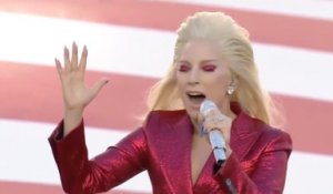 Super Bowl 2016 : Hymne américain par Lady Gaga