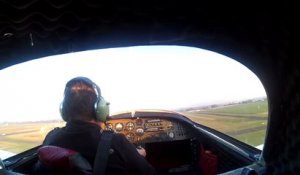 Ce pilote pose son avion d'urgence dans un champs près de l'aéroport pour éviter le crash