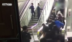 Un escalator inverse brusquement le sens de sa marche et fait 5 blessés