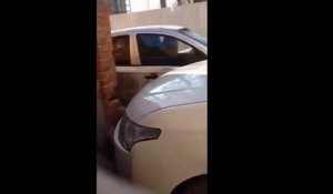Vidéo : Russie - Un conducteur ivre défonce des voitures