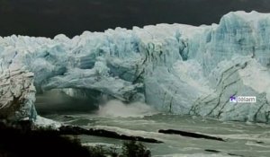 L'impressionnant effondrement d'un glacier en Argentine