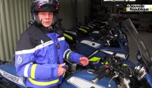 VIDEO. Démonstration du manteau airbag par les gendarmes motorisés du Loir-et-Cher