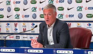 Bleus - Deschamps prend la défense d'Evra