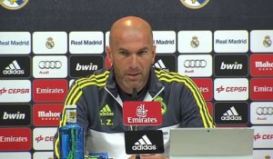 Bleus - Zidane esquive le sujet Benzema