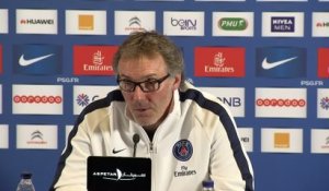 Foot - L1 - PSG : Blanc «Cavani ne joue pas avant-centre avec l'Uruguay»