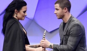 Demi Lovato jokes about Nick Jonas’ Penis !