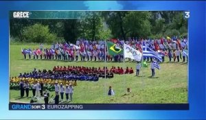 Eurozapping : la flamme olympique s'allume en Grèce