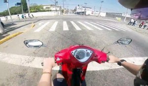 Deux secondes d'inattention en scooter