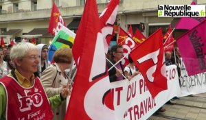 VIDEO. Tours : la police charge trois fois contre les manifestants