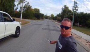 Road rage : un automobiliste menace un cycliste avec un couteau