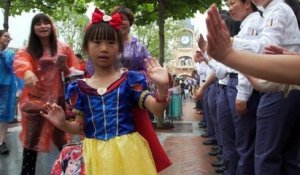 Mickey chez Marx et Confucius: le 1er Disneyland de Chine ouvre ses portes
