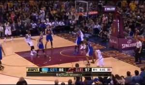 Finales NBA 2016 : Contre de LeBron James sur Curry