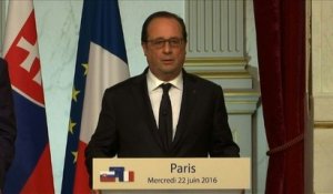 Hollande: "L'avenir de l'Union européenne" se "joue" jeudi avec le référendum britannique