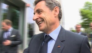 J-152 avant les primaires de droite : Juppé perd du terrain, Sarkozy déjeune avec Merkel - Le 25/06/2016 à 21:00