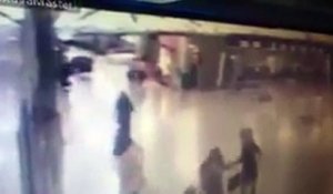 Attentat à l’aéroport d’Istanbul : un policier neutralise un kamikaze