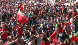 A Lisbonne, "clapping" des fans avant la finale de l'Euro-2016