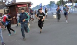 Euro-2016: affrontements autour de la Tour Eiffel