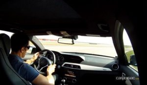 Suivez un tour chrono du circuit de la Ferté Gaucher à bord de la Mercedes C63 AMG avec Soheil Ayari