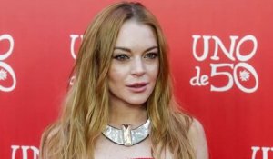 Lindsay Lohan dit à son père qu'elle est enceinte