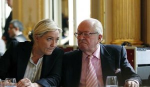 Jean-Marie Le Pen et un éléphant : le cliché qui laisse sans voix