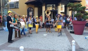 La fanfare l'Étoile cirée en concert